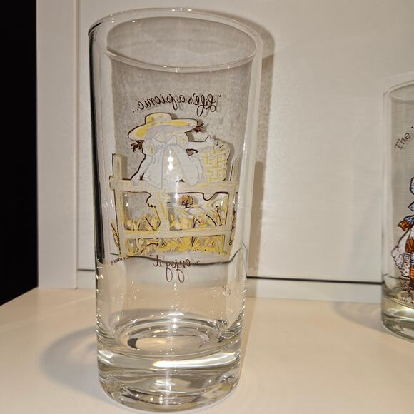 2 Holly Hobbie Vintage drinking tall juice glasses - Picture 3 of 9